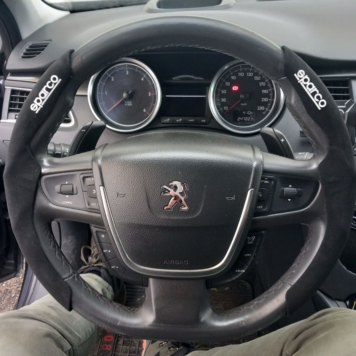 products/1196/sparco navlaka volana za auto.jpg - SPARCO NAVLAKA VOLANA UNIVERSAL 139BK - Xenon Svetla Beograd